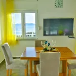 Did Ive Apartment *